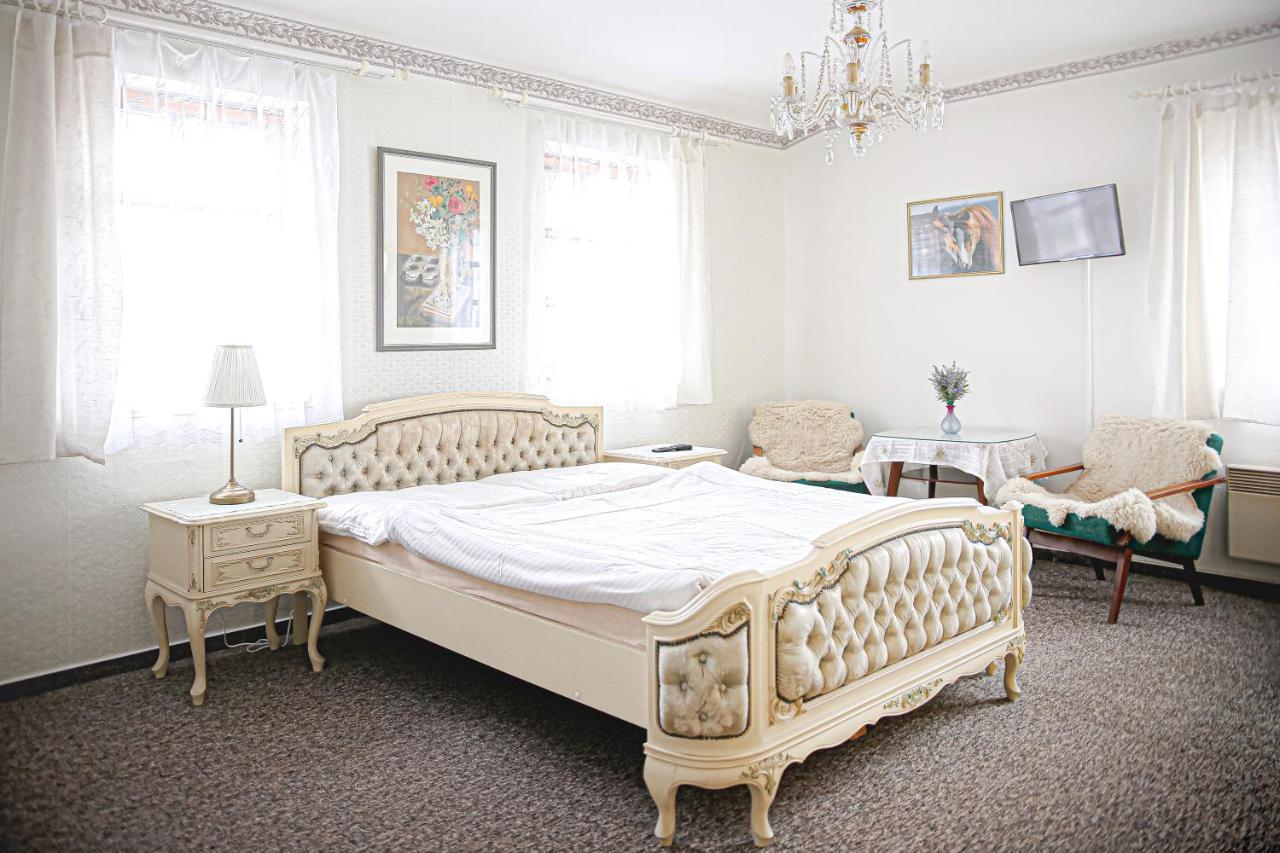 Staj Newport Hotel Dolní Domaslavice Buitenkant foto